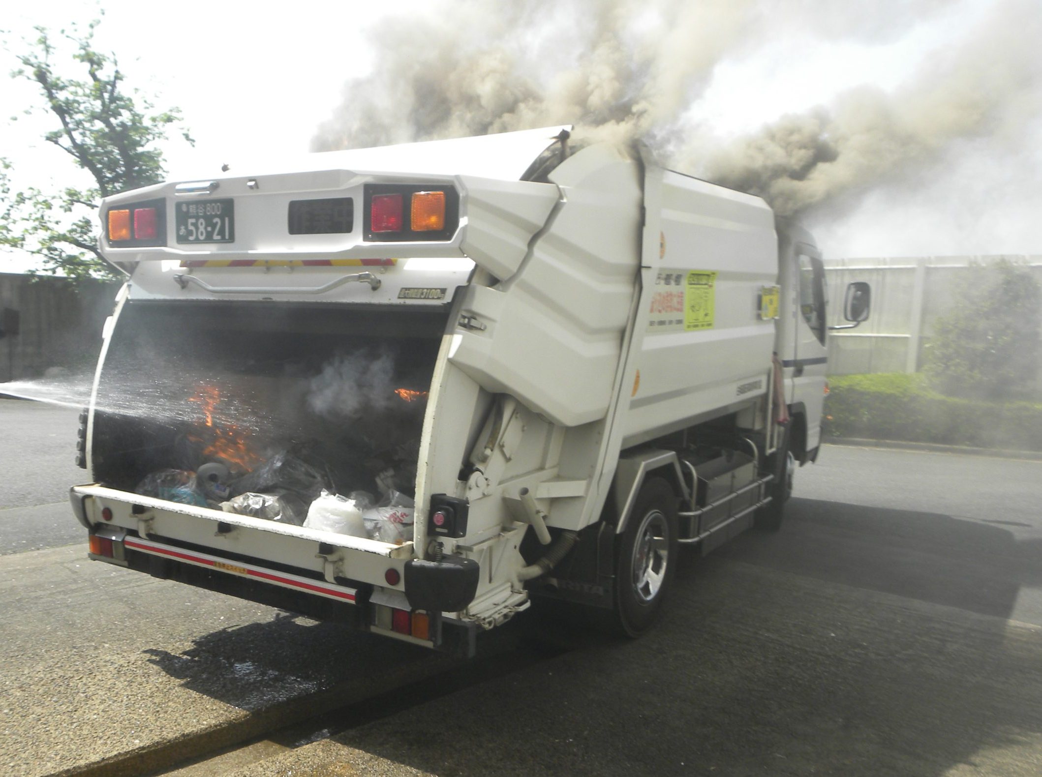 ごみ収集車の火災事故が発生しました。 蓮田白岡衛生組合
